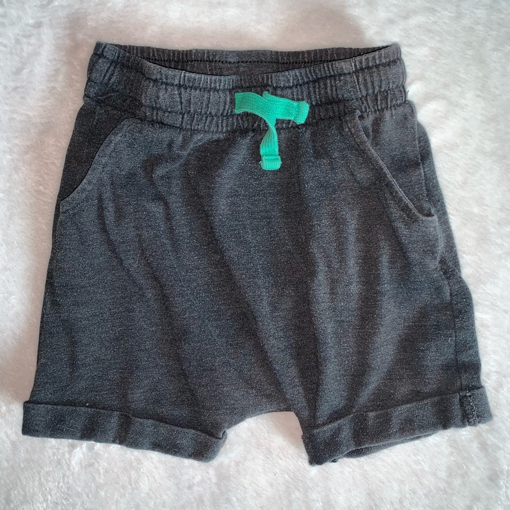 Cat & jack shorts 2t
